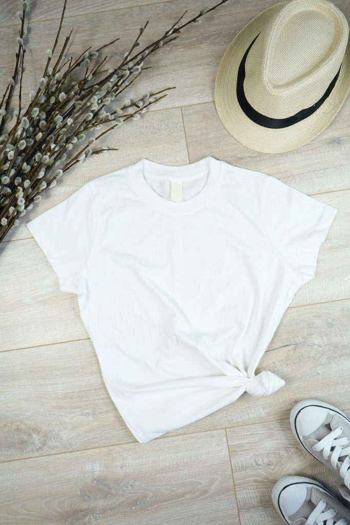 minimalist capsule wardrobe