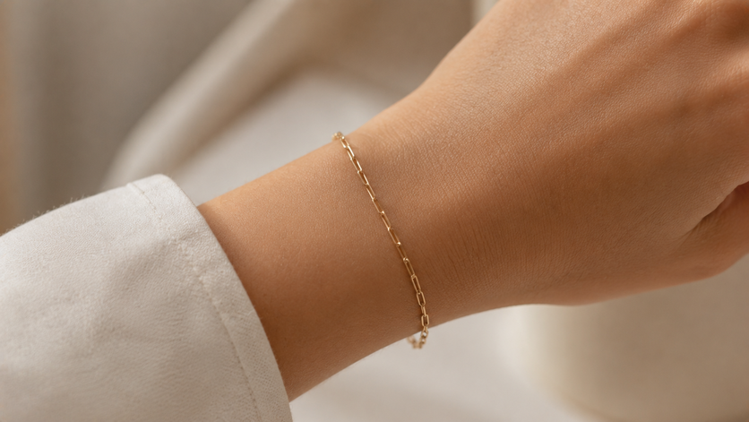 fine minimalist gold chain bracelet