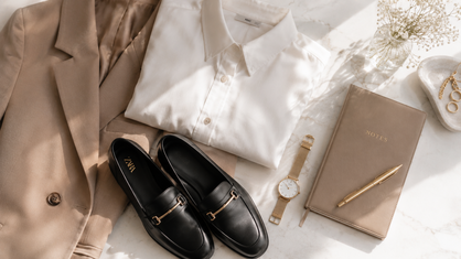 minimalist office workwear